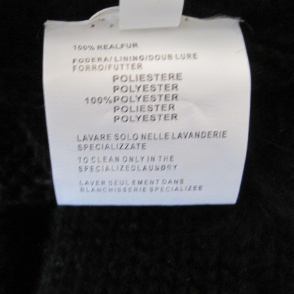 Hooded Cable Knit Poncho with Fur Detail - Picture 9 of 9